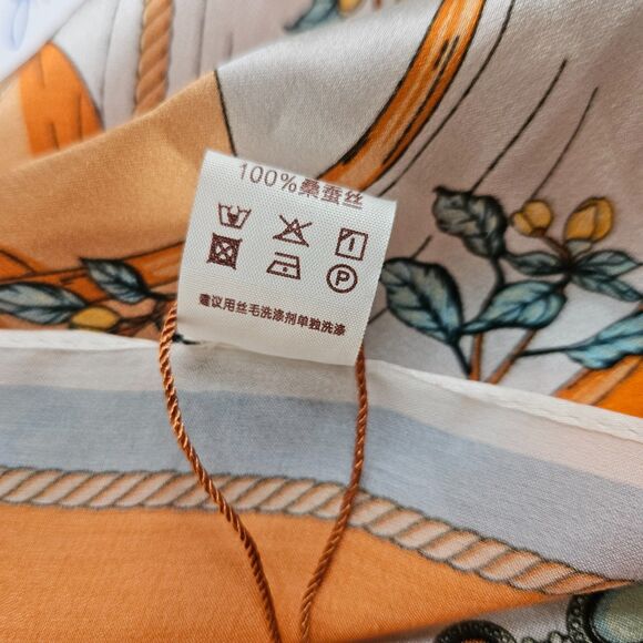 Jinsant Silk Scarf Print Square 21" x 21" Orange Blue White NWT - Picture 5 of 5